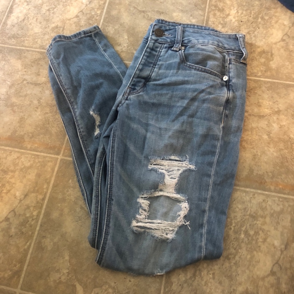 American Eagle High waisted mom jeans